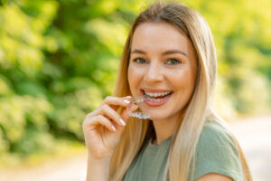Straighten your teeth with Invisalign at Riverside Dental Group in California 