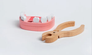 corona tooth extraction